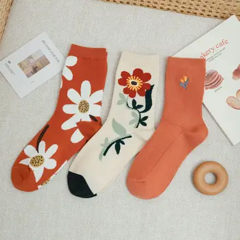 Ponožky dámske Ponožky Jeseň a v Zime Retro White Orange Bavlnené Ponožky Jednoduché Kvetinový Vzor, Módne Ženy Ponožky Roztomilé Ponožky